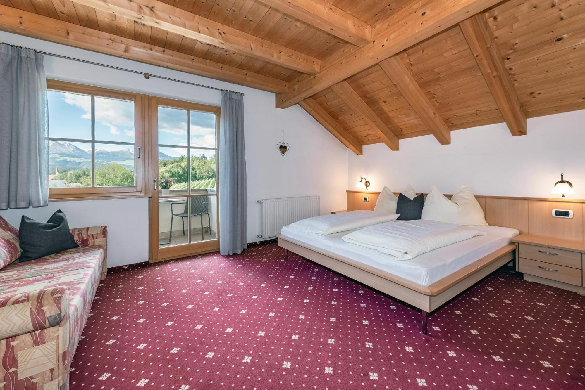 Trinnerhof- Hof Chalets Und Obsthof Mit Zimmer Natz-Schabs Esterno foto