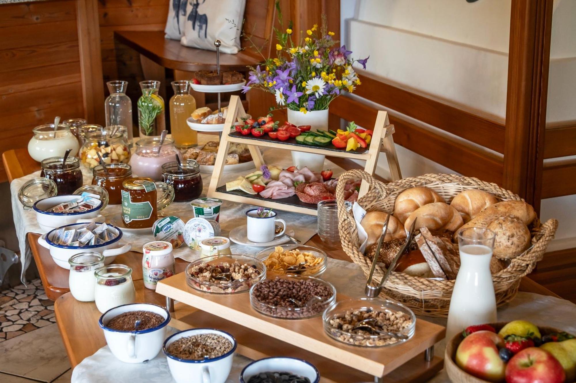 Trinnerhof- Hof Chalets Und Obsthof Mit Zimmer Natz-Schabs Esterno foto