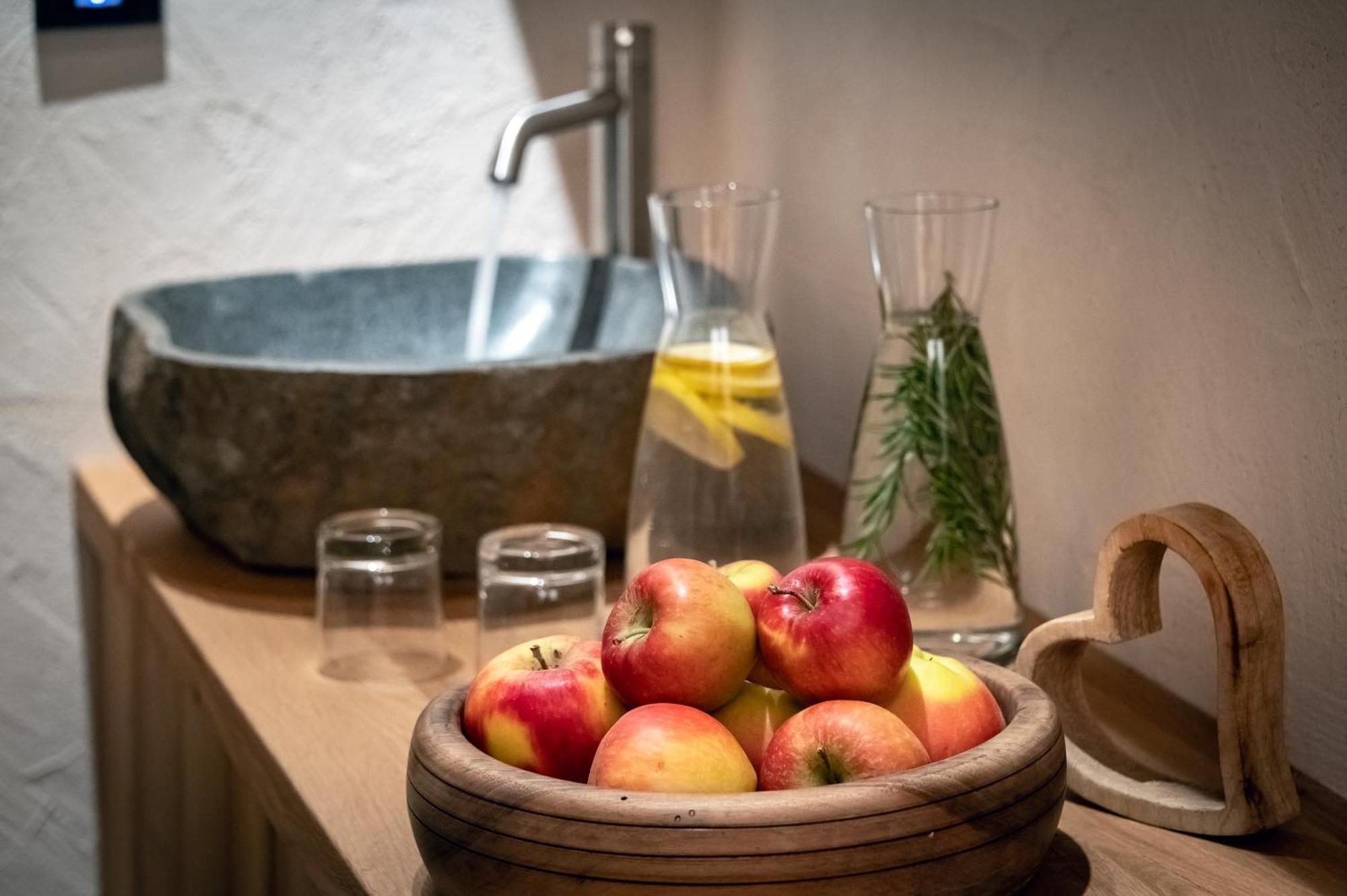 Trinnerhof- Hof Chalets Und Obsthof Mit Zimmer Natz-Schabs Esterno foto