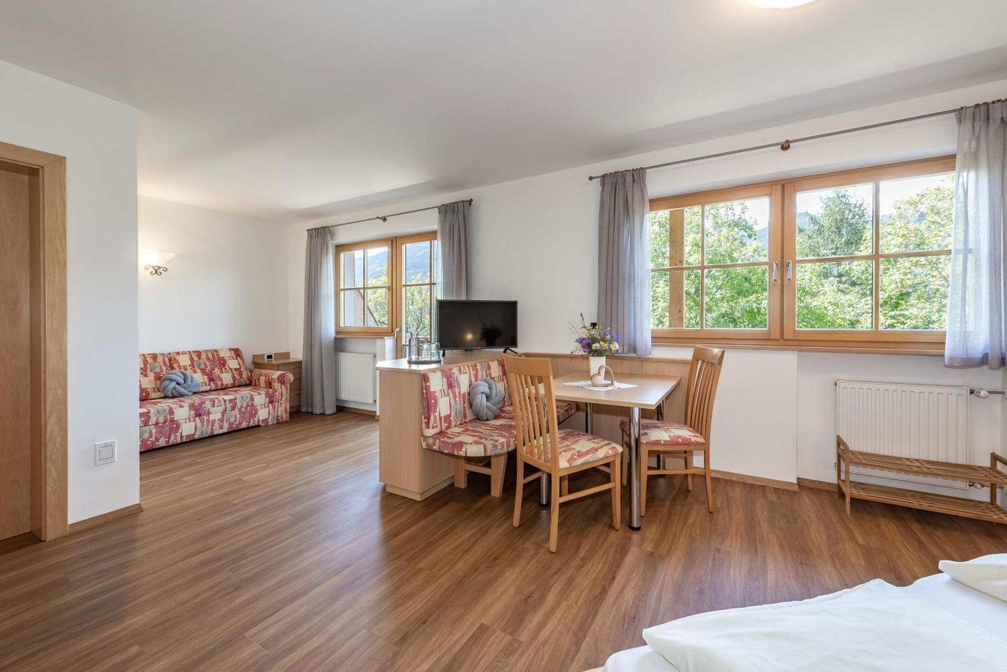 Trinnerhof- Hof Chalets Und Obsthof Mit Zimmer Natz-Schabs Esterno foto