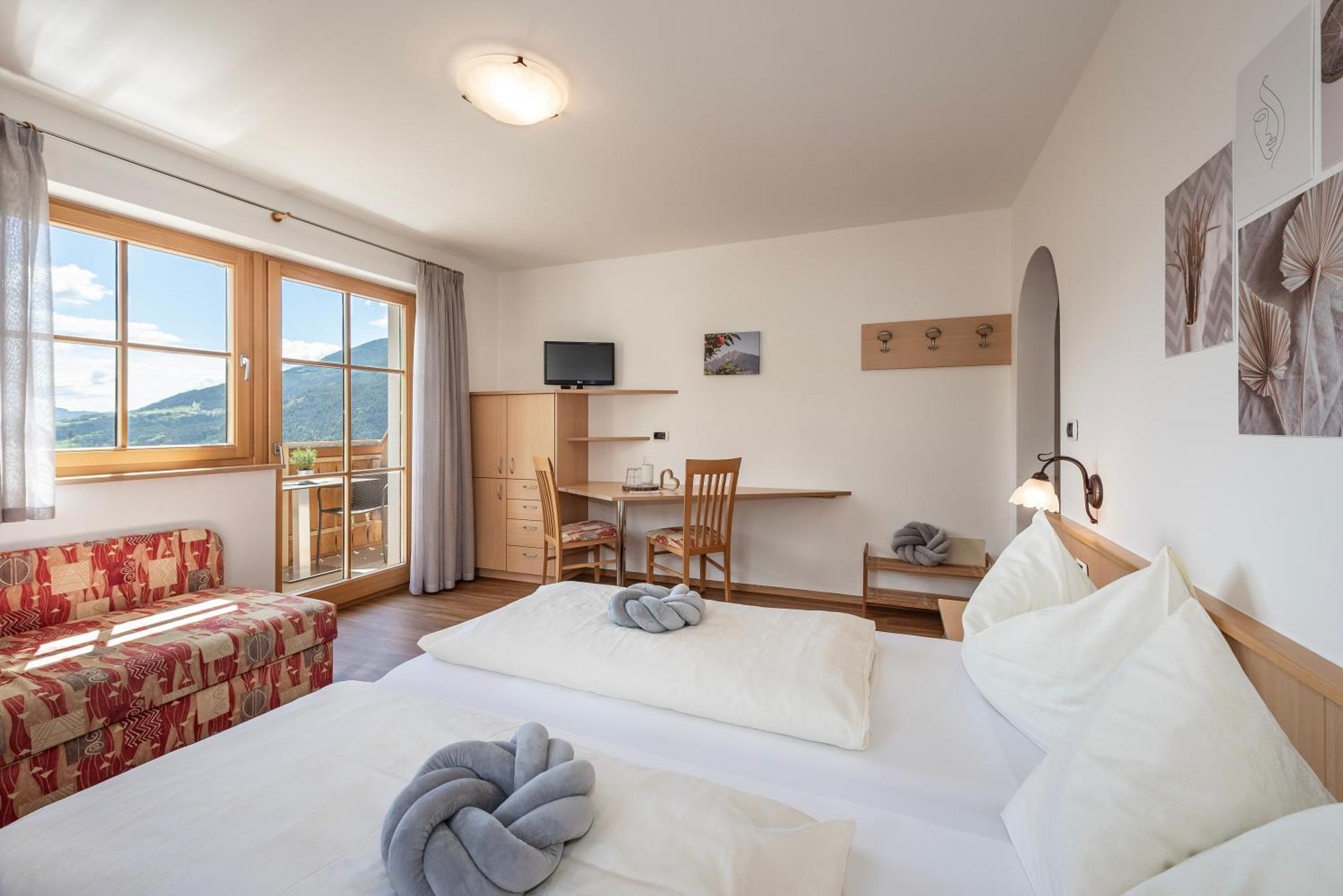 Trinnerhof- Hof Chalets Und Obsthof Mit Zimmer Natz-Schabs Esterno foto