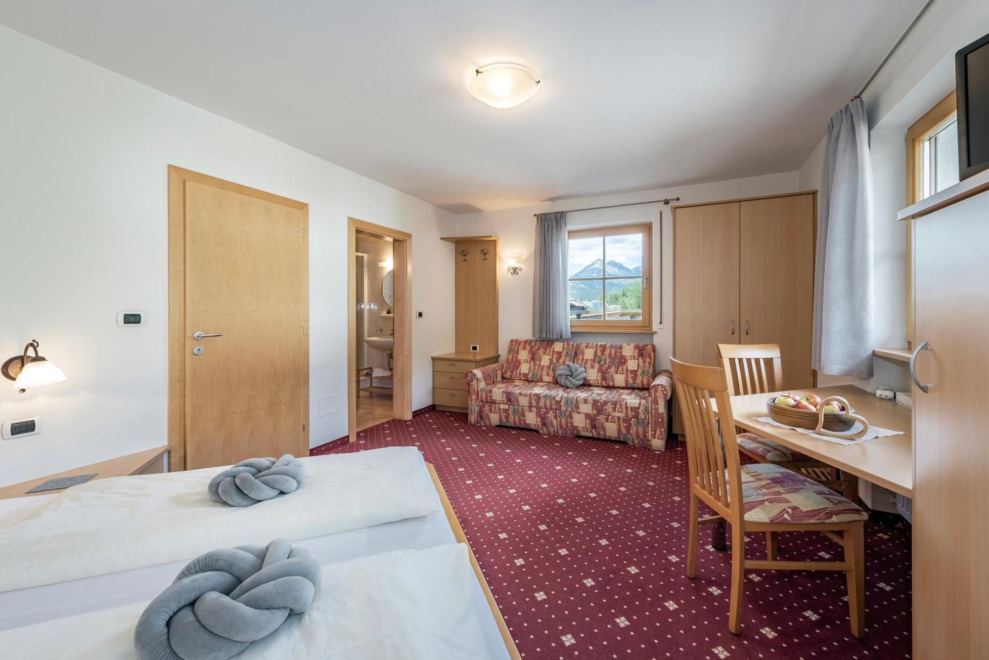 Trinnerhof- Hof Chalets Und Obsthof Mit Zimmer Natz-Schabs Esterno foto