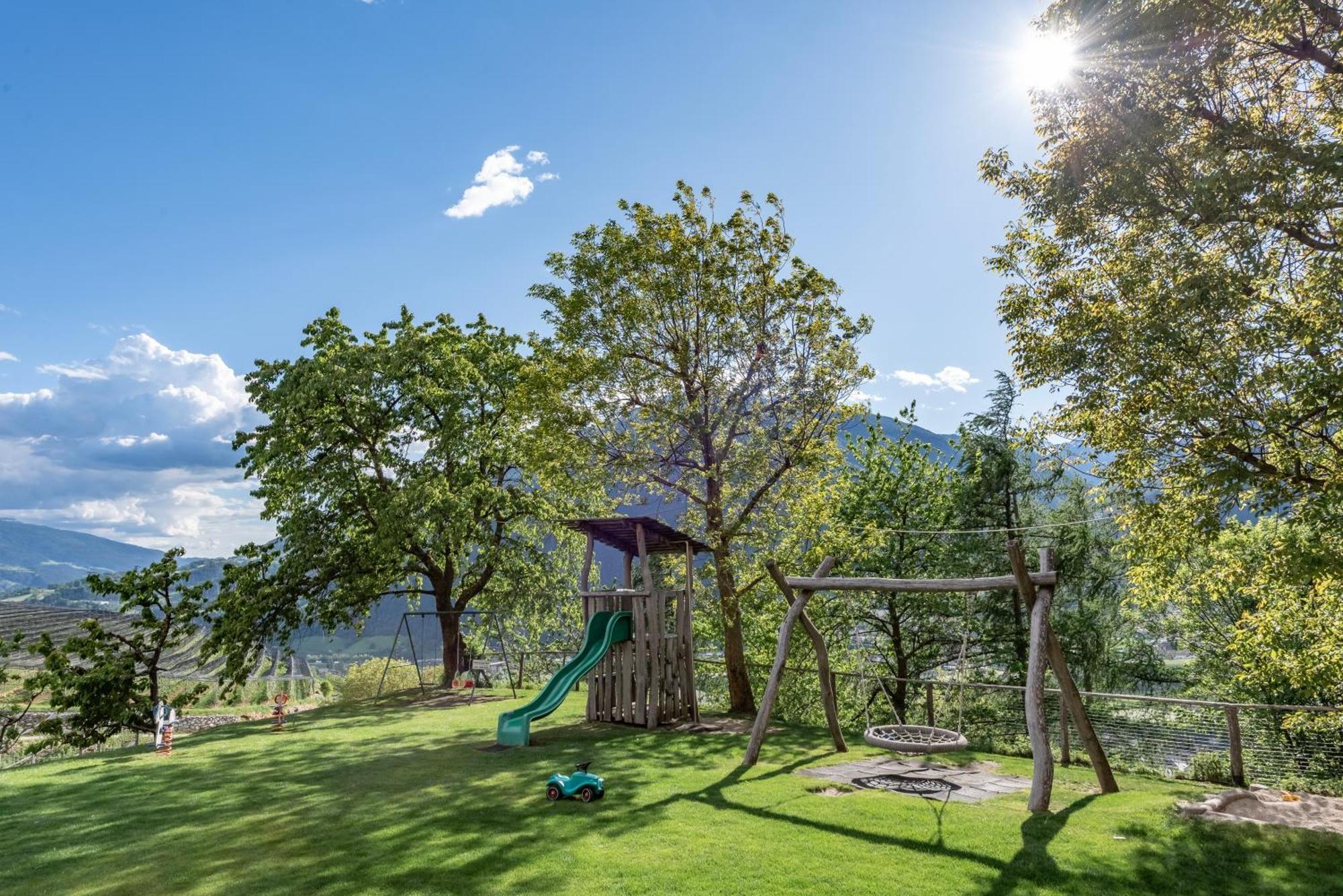 Trinnerhof- Hof Chalets Und Obsthof Mit Zimmer Natz-Schabs Esterno foto
