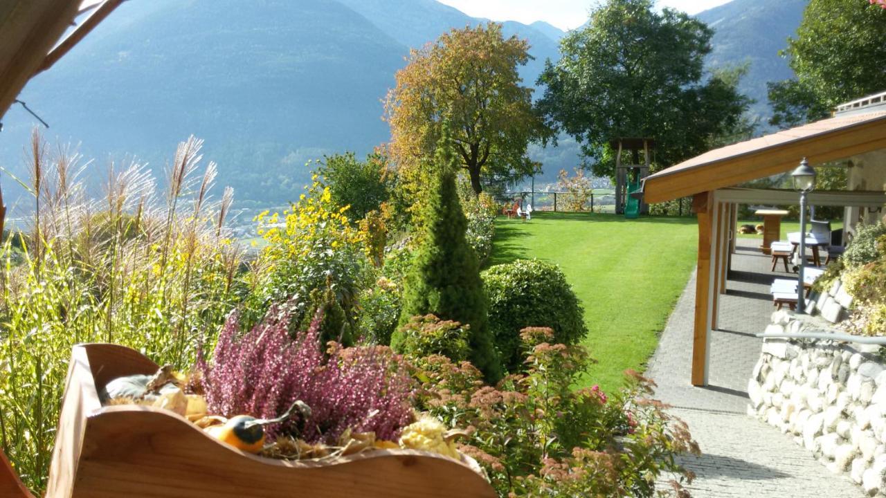 Trinnerhof- Hof Chalets Und Obsthof Mit Zimmer Natz-Schabs Esterno foto